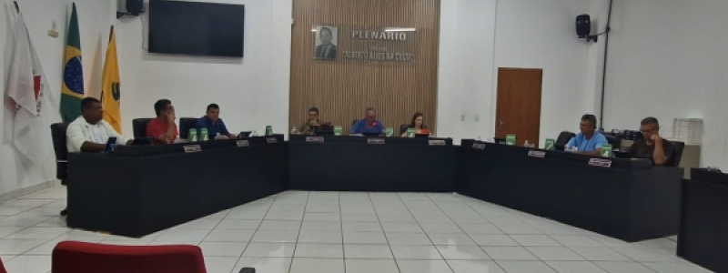 4ª Reunião Ordinária teve projetos de lei aprovados por unanimidade, com a participação de todos os vereadores.